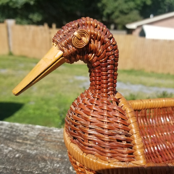 Wicker duck shaped basket - Picture 4 of 8